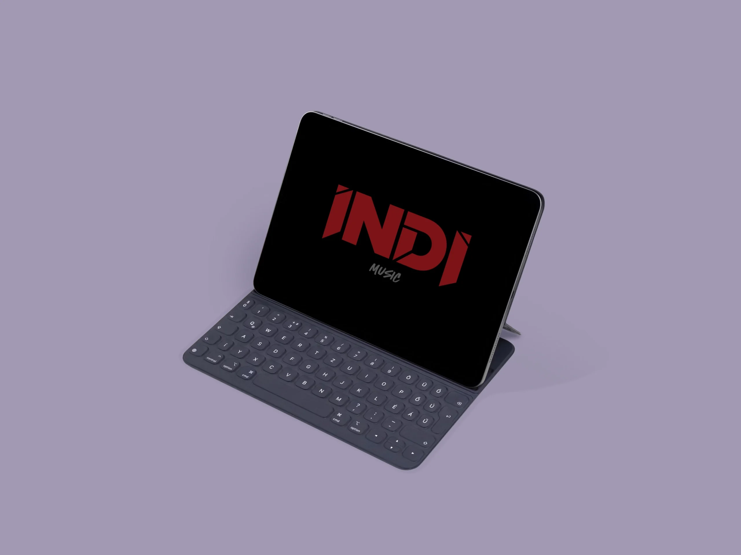 DJ Indi nettside og logo mockup